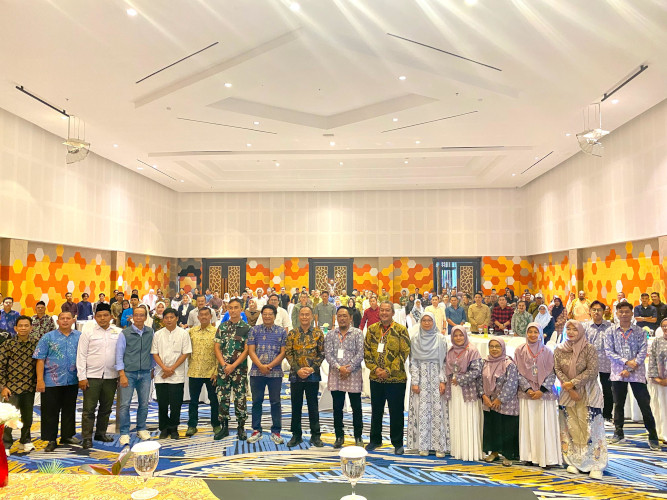 Kepala Kanwil III KPPU Menjadi Keynote Speech pada Seminar Nasional DPP CAS di Tasikmalaya